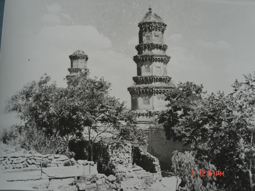 20世纪60年代拍摄的天宁寺双塔