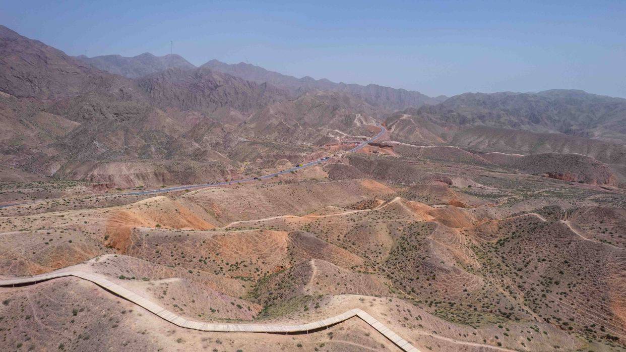 宁夏必去的网红景点中卫66号公路，美的像一幅油画画卷