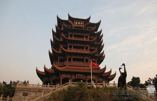 黄鹤楼值得去吗？黄鹤楼旅游攻略告诉你！（黄鹤楼旅游景点介绍+游览时间+门票+路线）