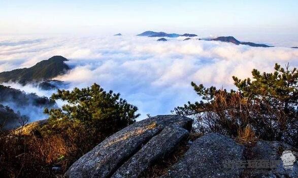 明月山必去景点+最佳旅游季节+门票价格+住宿攻略+旅游线路攻略