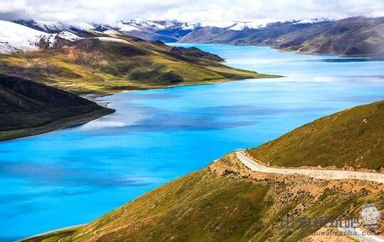 羊卓雍错旅游攻略，带你欣赏西藏三大圣湖之一，不愧为西藏高原的蓝宝石