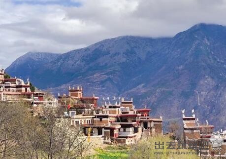 丹巴藏寨旅游攻略（丹巴藏寨在哪里？门票多少？丹巴藏寨最佳旅游时间+住宿推荐+周边路线推荐）