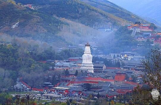 五台山旅游攻略（五台山门票多少钱？北京到五台山自驾游路线+五台山住宿攻略+景点推荐）