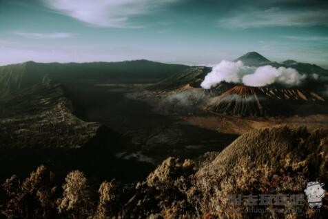 布罗莫火山在哪里？布罗莫火山什么时候去合适？布罗莫日出观景点主要有哪几个？布罗莫火山旅游攻略