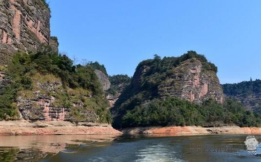 大金湖丹霞地貌国家地质公园旅游攻略（大金湖丹霞地貌国家地质公园在哪里？门票价格开放时间)