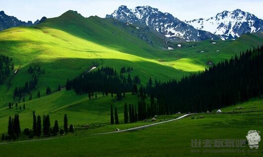 喀拉峻草原在哪里？喀拉峻草原和那拉提草原哪个好？喀拉峻草原最佳旅游季节-喀拉峻草原徒步攻略