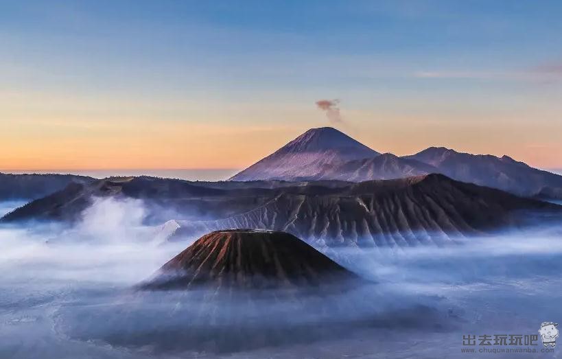 布罗莫火山在哪里？布罗莫火山日出攻略-布罗莫火山行李准备-布罗莫火山旅游攻略