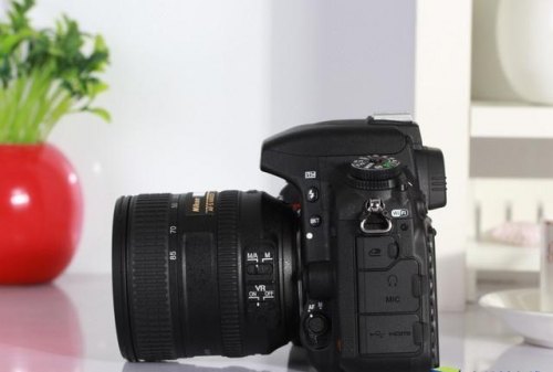 d750 怎么调成单点对焦