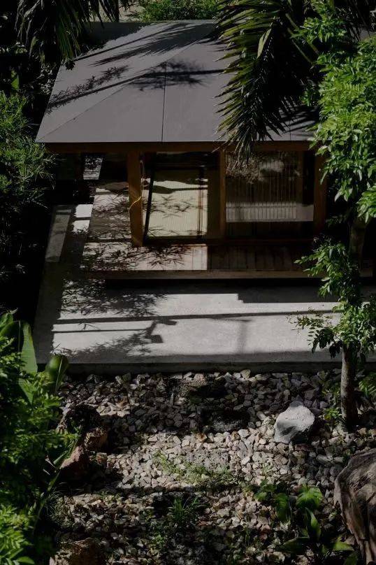 三亚旅游亚龙湾酒店推荐，热带风民宿混搭宁静