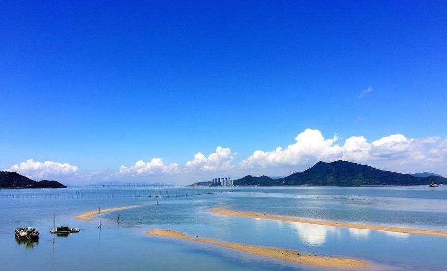 惠州市的巽寮湾海滩，被游客定义为广东最冷门的海滩
