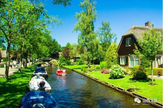世界最美的小镇荷兰羊角村