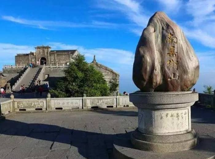 南岳衡山旅游线路攻略以及注意事项