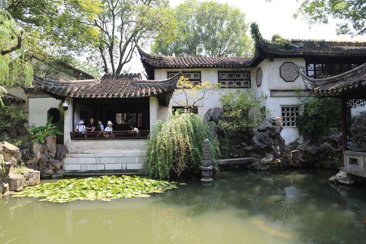 苏州留园景点介绍，苏州一定要去的5A级景区