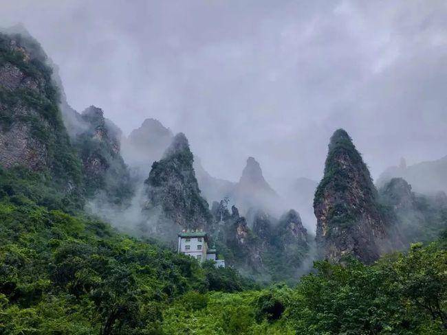 河南神农山风景区介绍，门票60元可以逛一整天