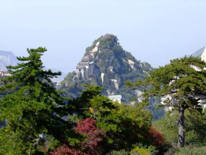 西岳华山四种自由行爬山线路攻略