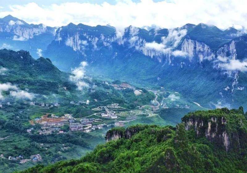 来湖北恩施旅游，方言美食都一样，不亚于重庆