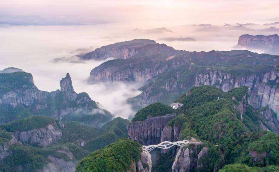 浙江一景区走红网络，自然风景如画一般秀丽