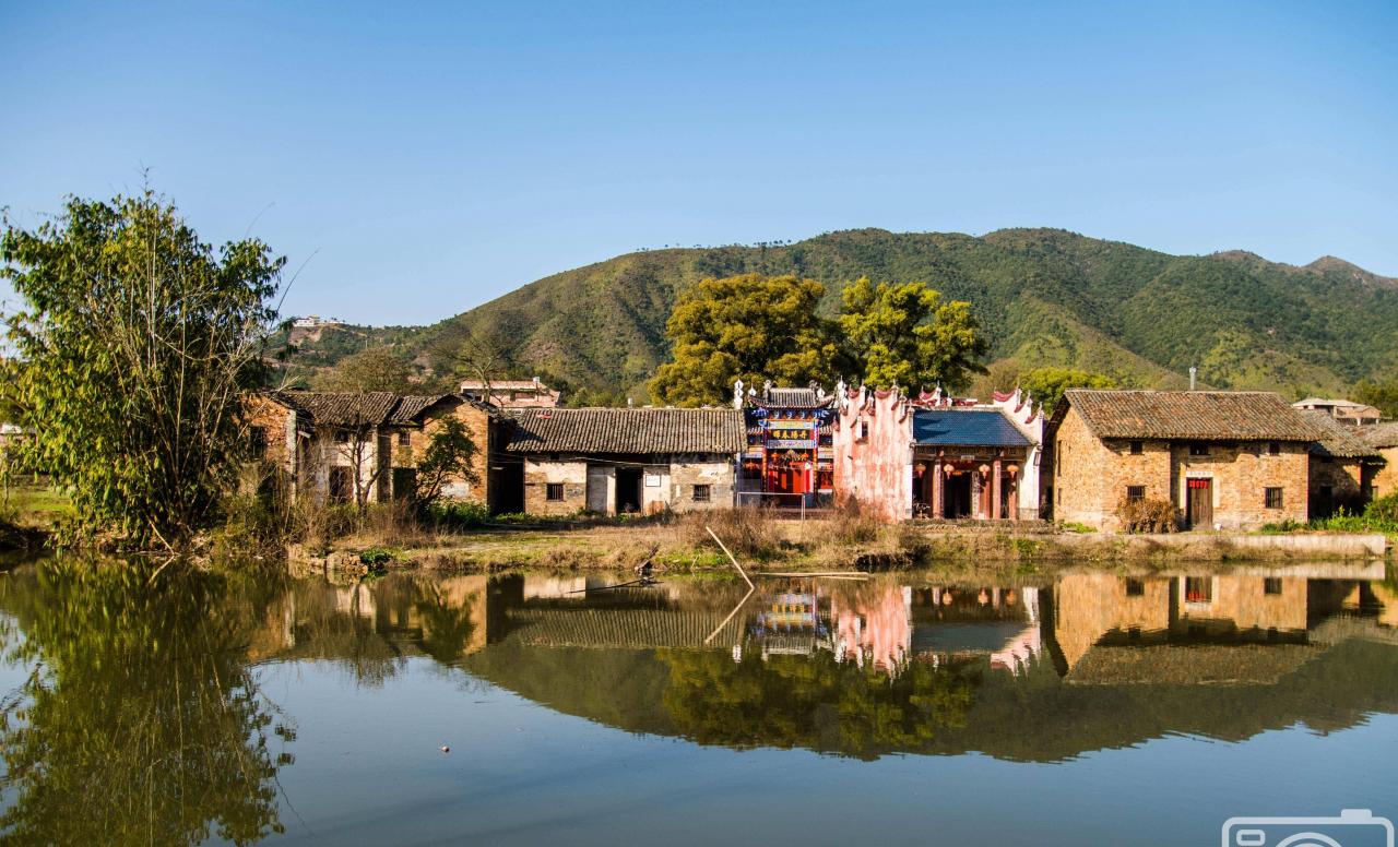 赣州坝脑村的历史古建筑，成了回不去的农村
