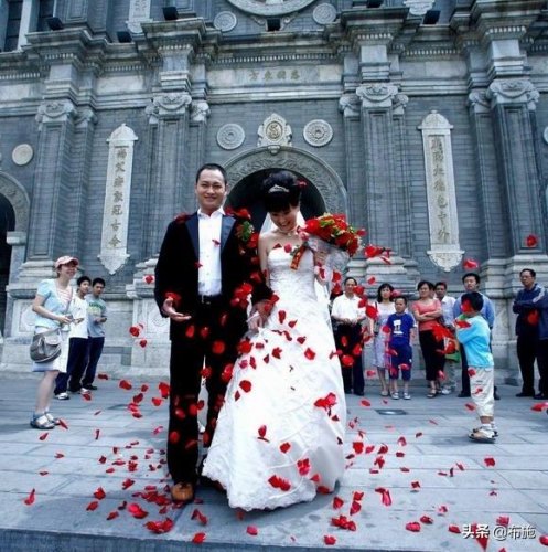 婚礼男生独唱什么歌好-婚礼男生唱歌适合唱什么歌