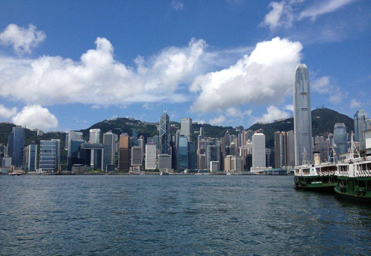 大陆人去香港只能待7天，美国人却能待3个月？