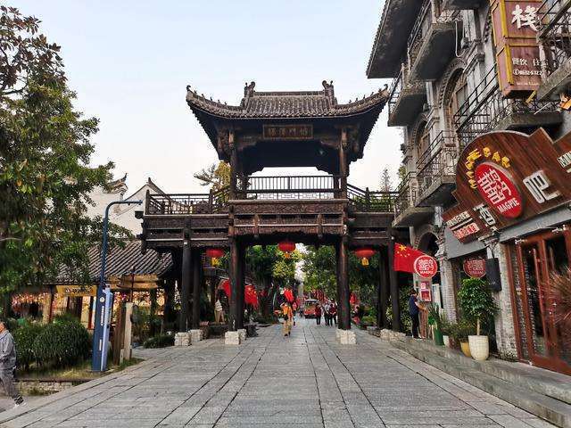 山东台儿庄古城游玩介绍，国内规模最大的古城
