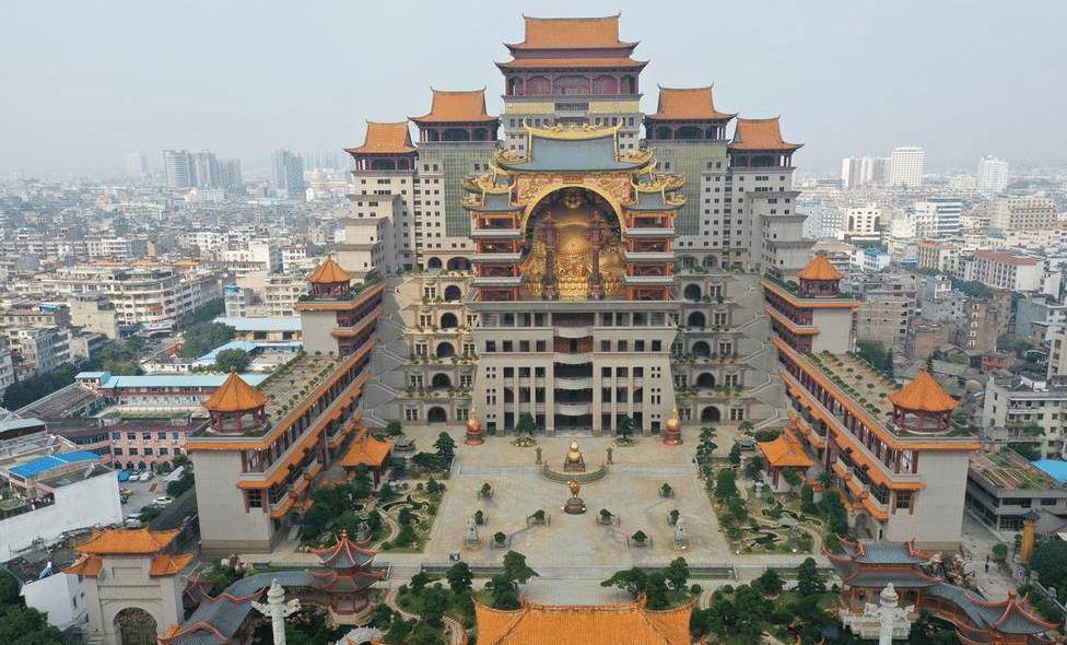广西玉林市的云天宫介绍，东南亚第一大铜佛20亿元建成