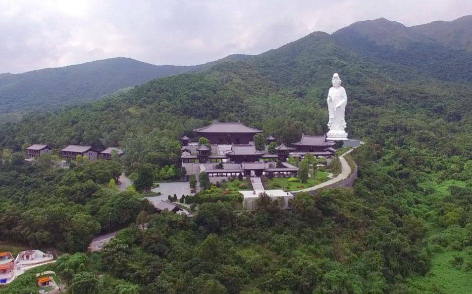 李嘉诚投资15亿修建慈山寺，不准烧香每天限额参观