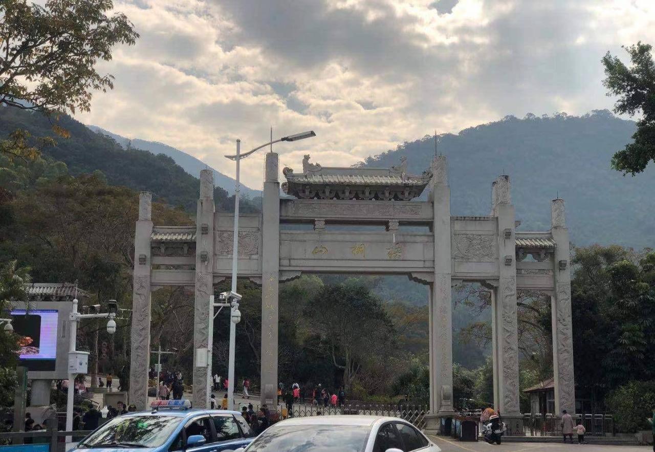 深圳第一高峰梧桐山攻略，爬深圳梧桐山主峰最佳路线