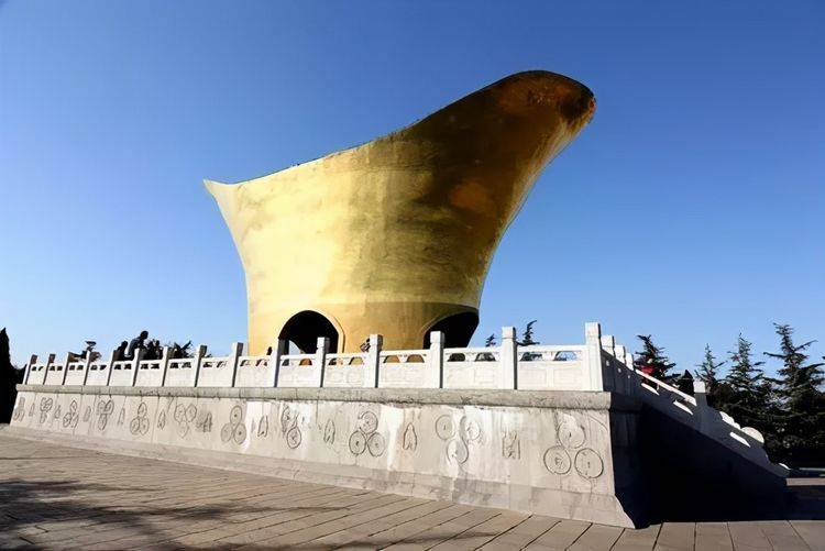 邯郸奇葩建筑元宝亭，造型另类引人注目