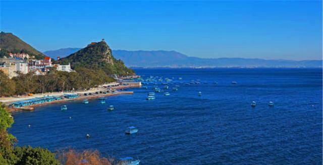 云南抚仙湖游玩介绍，免门票比泸沽湖景色还美