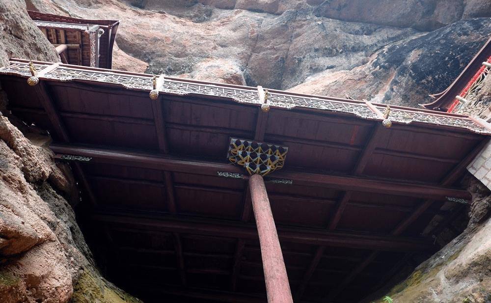 福建甘露岩寺游玩介绍，靠一根柱子支撑了900年