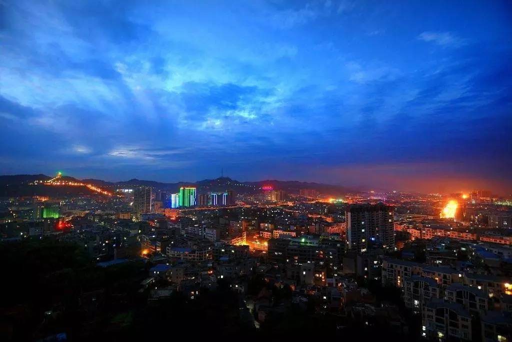 仁寿县 自贡 宜宾 荣县新建高铁，这些地区强势崛起